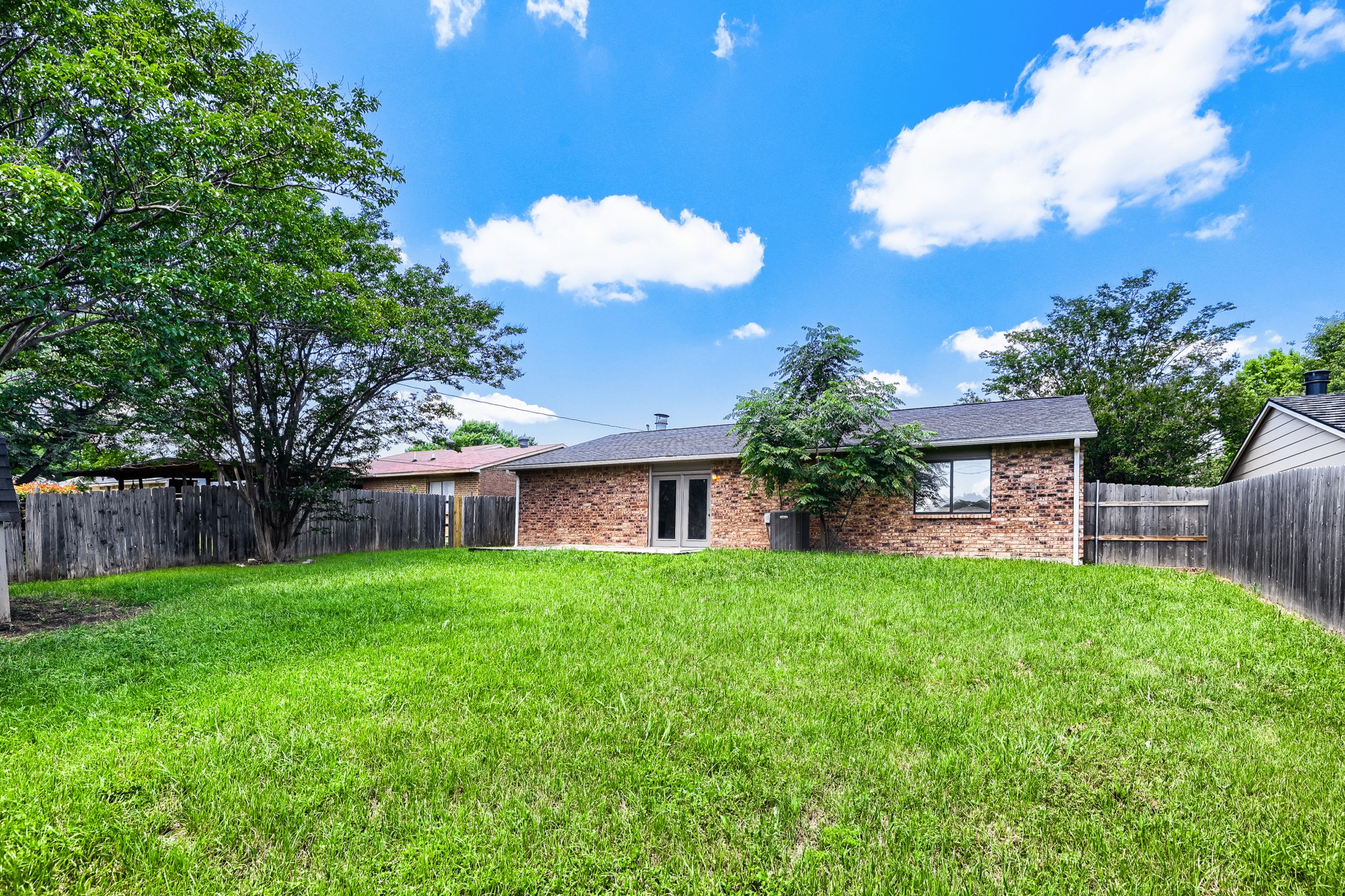 804 Netherland Drive Arlington TX 76017