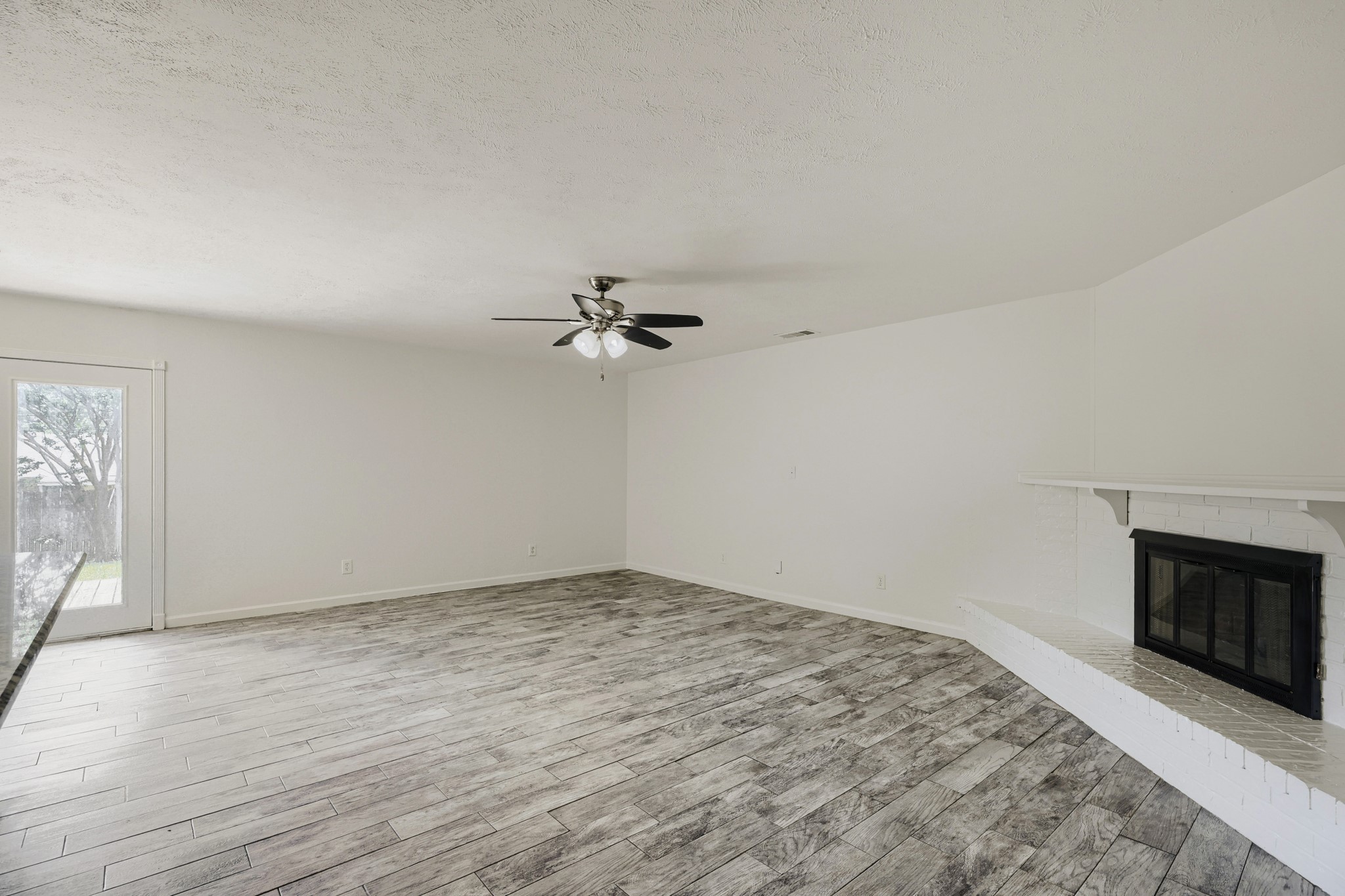 804 Netherland Drive Arlington TX 76017