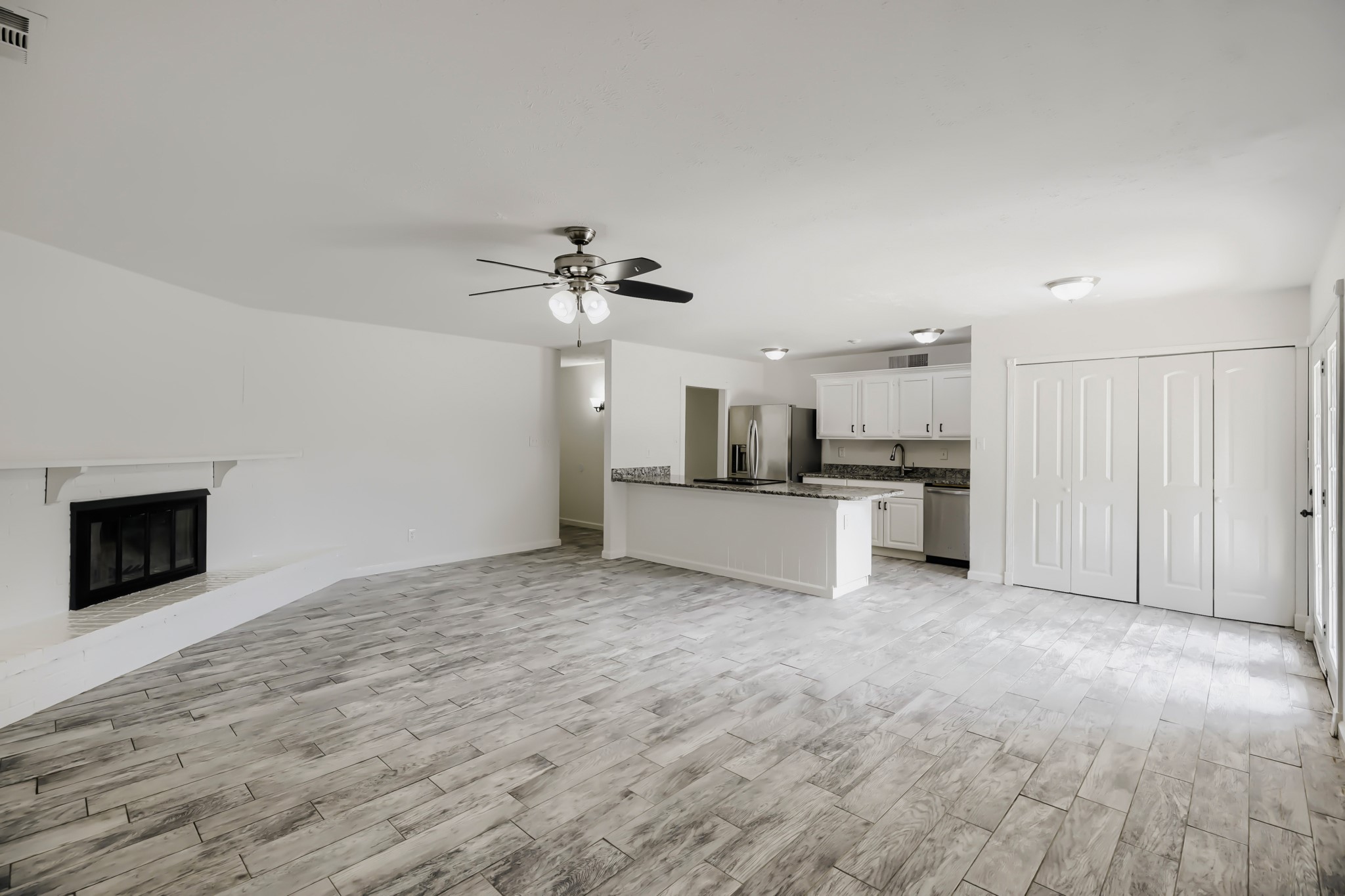 804 Netherland Drive Arlington TX 76017