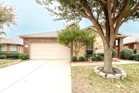 2034 Carriage Road Heartland TX 75126