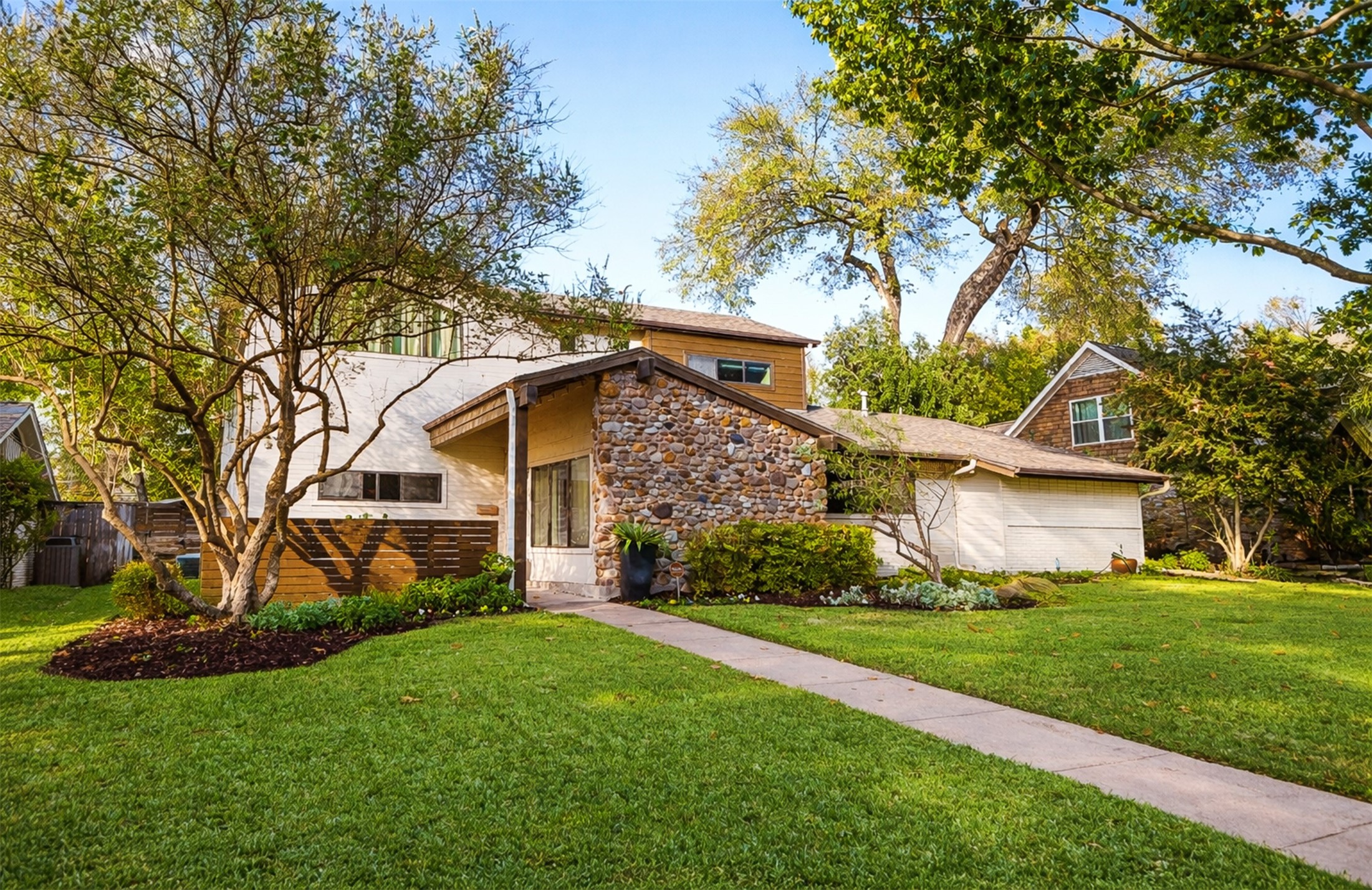 9747 Broken Bow Road Dallas TX 75238