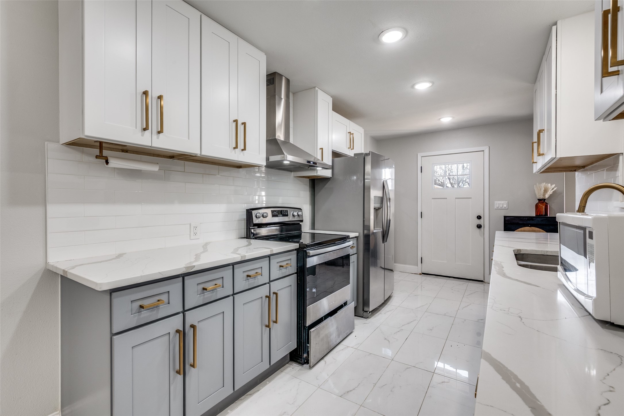 348 Thompson Street Fort Worth TX 76134