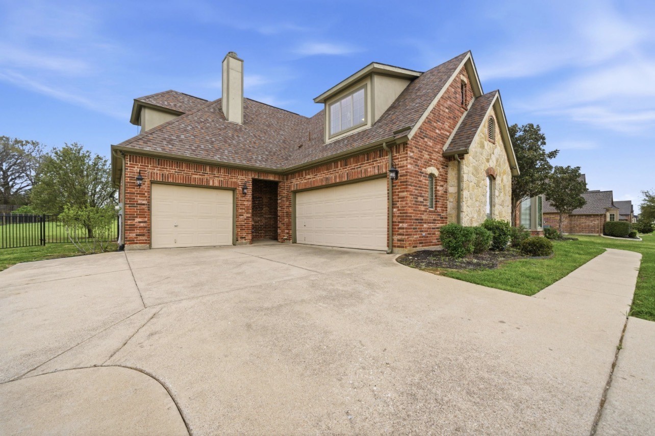 132 Silver Rose Boulevard Burleson TX 76028