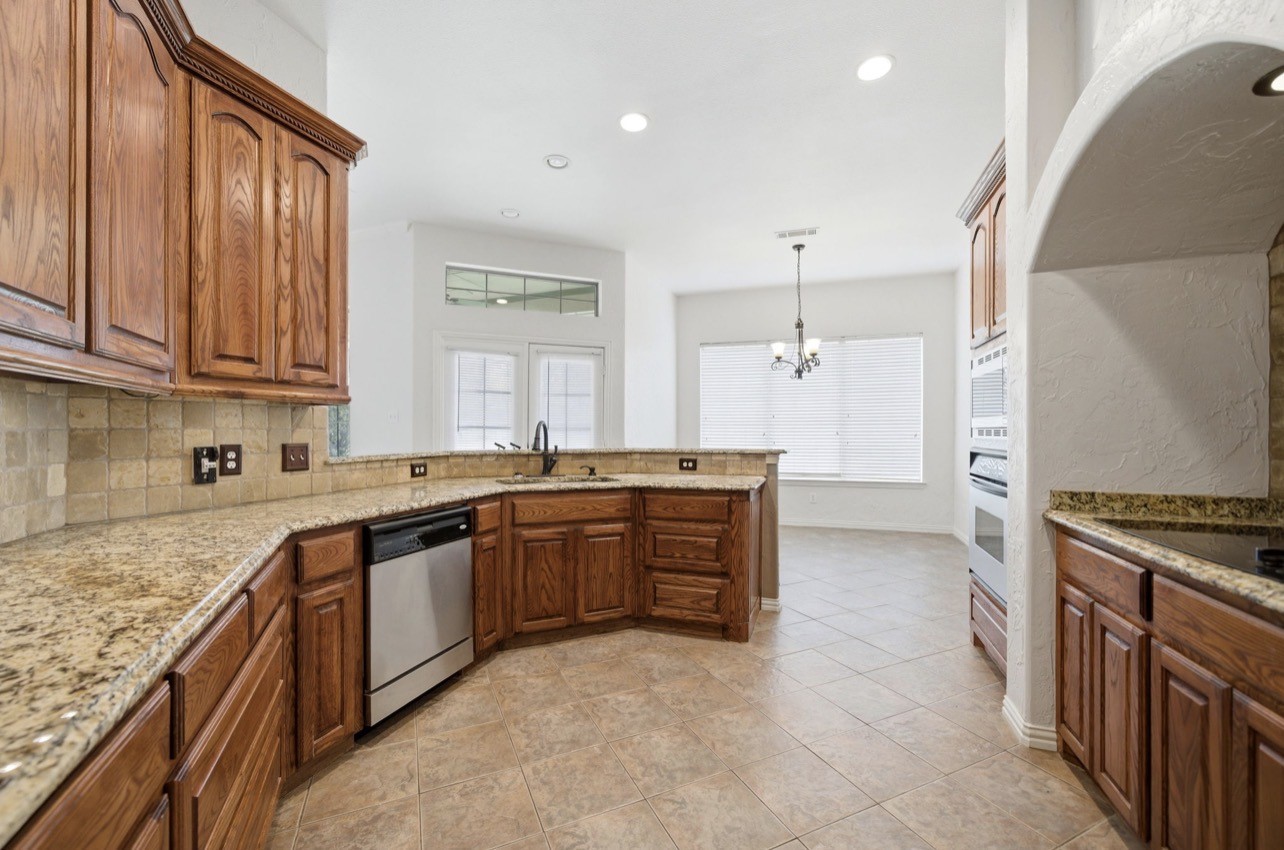 132 Silver Rose Boulevard Burleson TX 76028