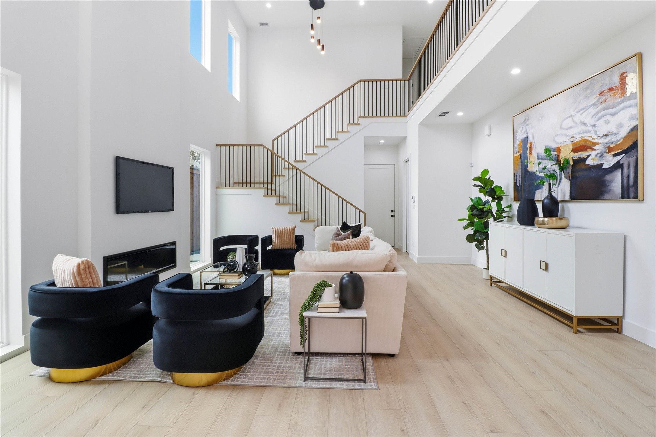 628 Wayne Street Dallas TX 75223