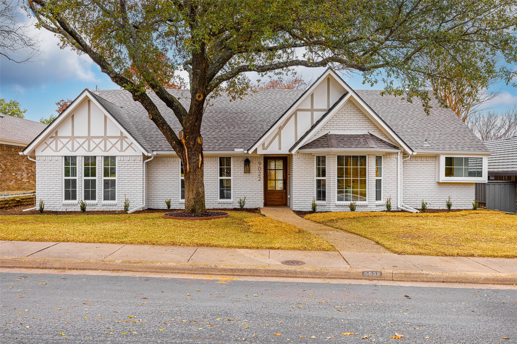 9022 Woodhurst Drive Dallas TX 75243