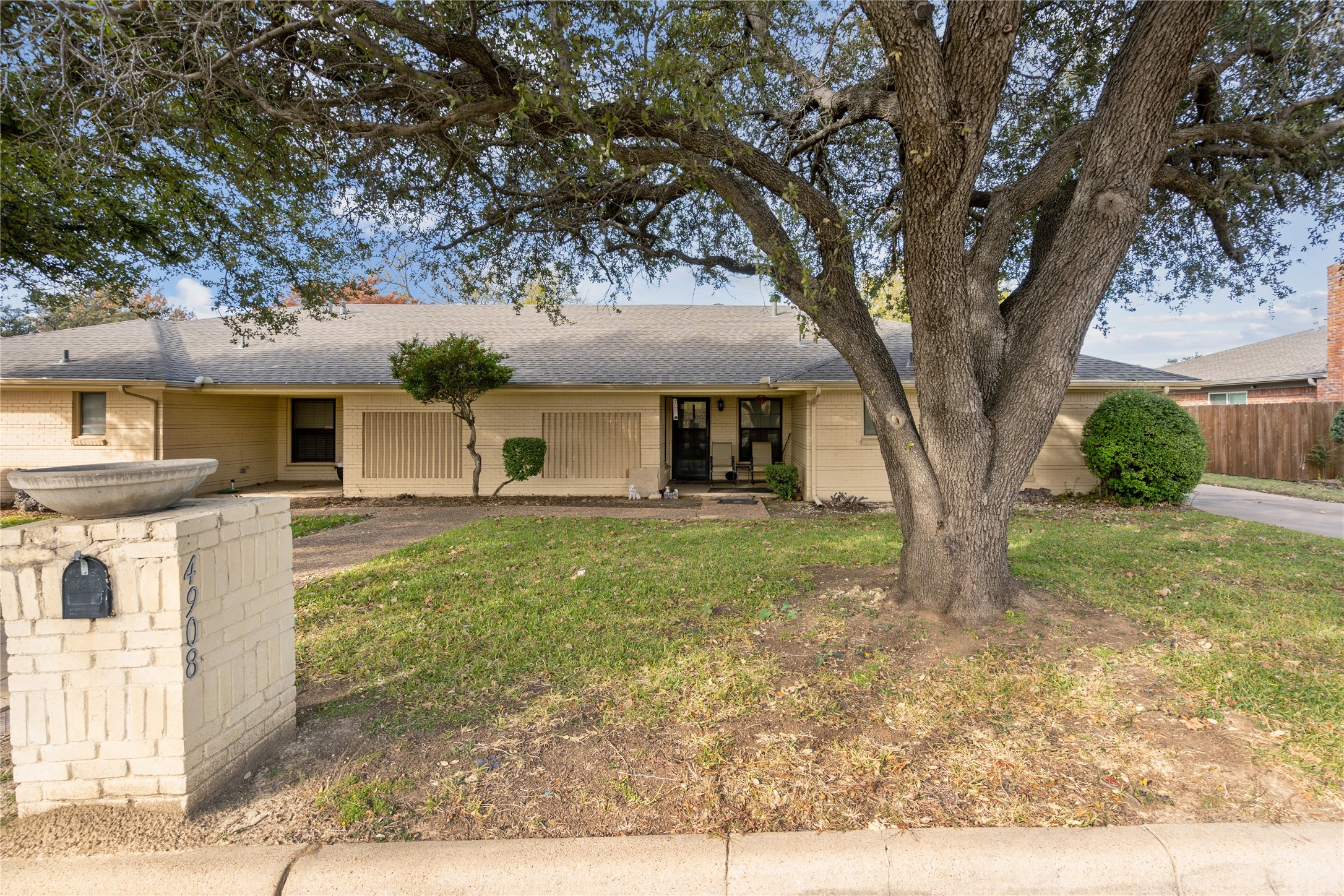 4908 Arborlawn Drive Fort Worth TX 76109