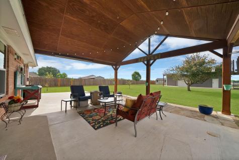 328 E Vaughn Road Cleburne TX 76031