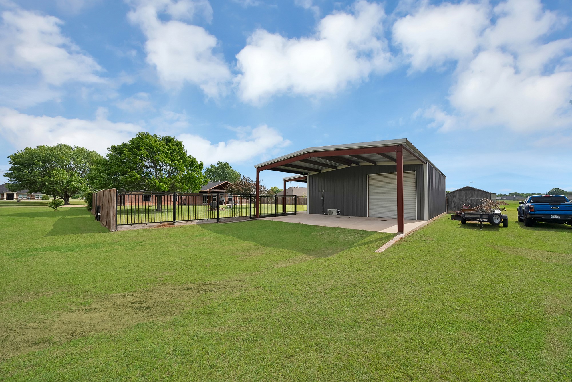 328 E Vaughn Road Cleburne TX 76031