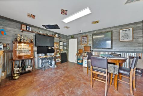 328 E Vaughn Road Cleburne TX 76031