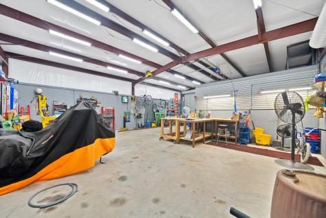 328 E Vaughn Road Cleburne TX 76031