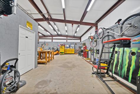 328 E Vaughn Road Cleburne TX 76031