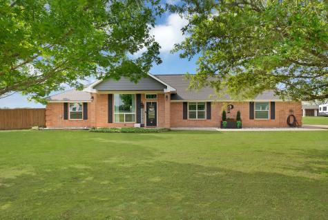 328 E Vaughn Road Cleburne TX 76031