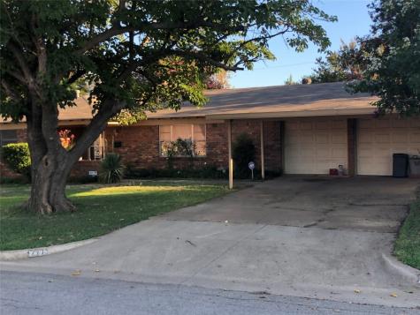 7420 Bridges Avenue Richland Hills TX 76118
