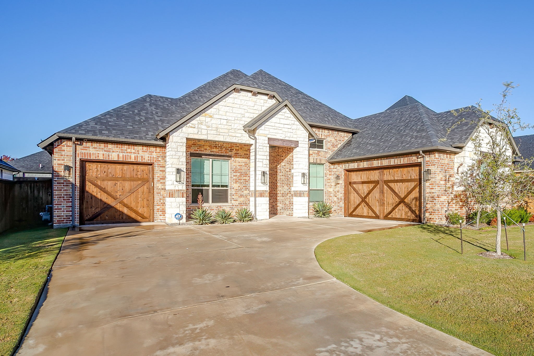 13921 E Riviera Drive Fort Worth TX 76028