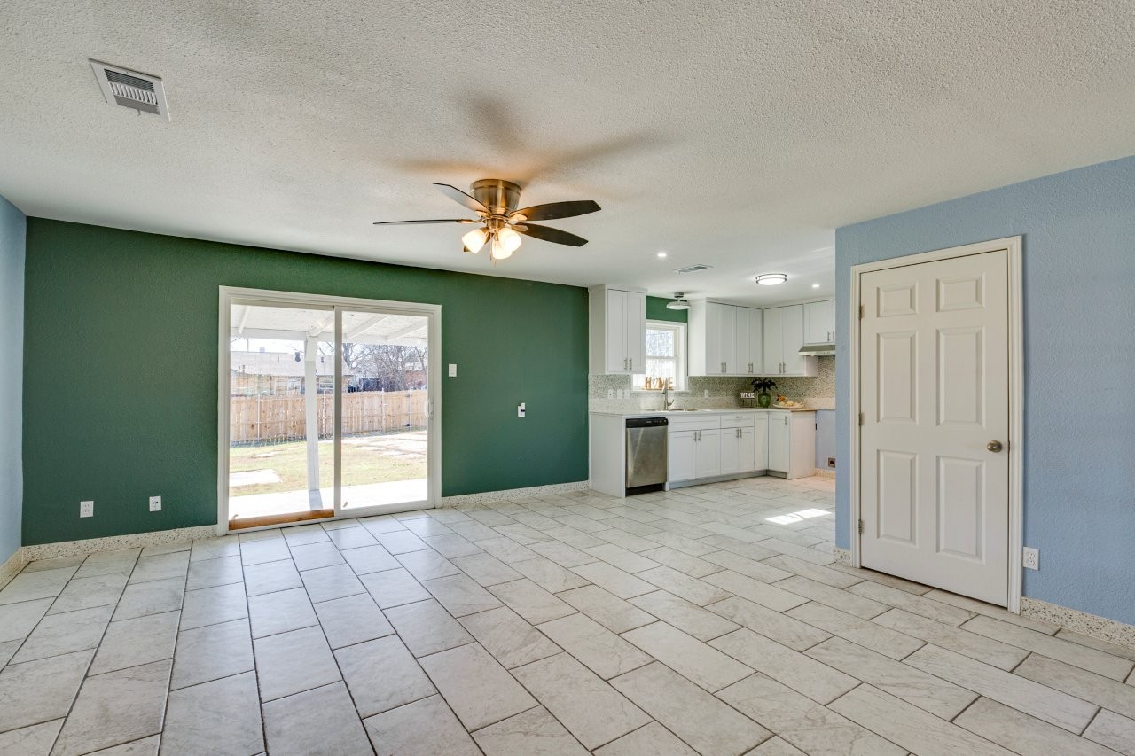 1530 Caravan Trail Dallas TX 75241