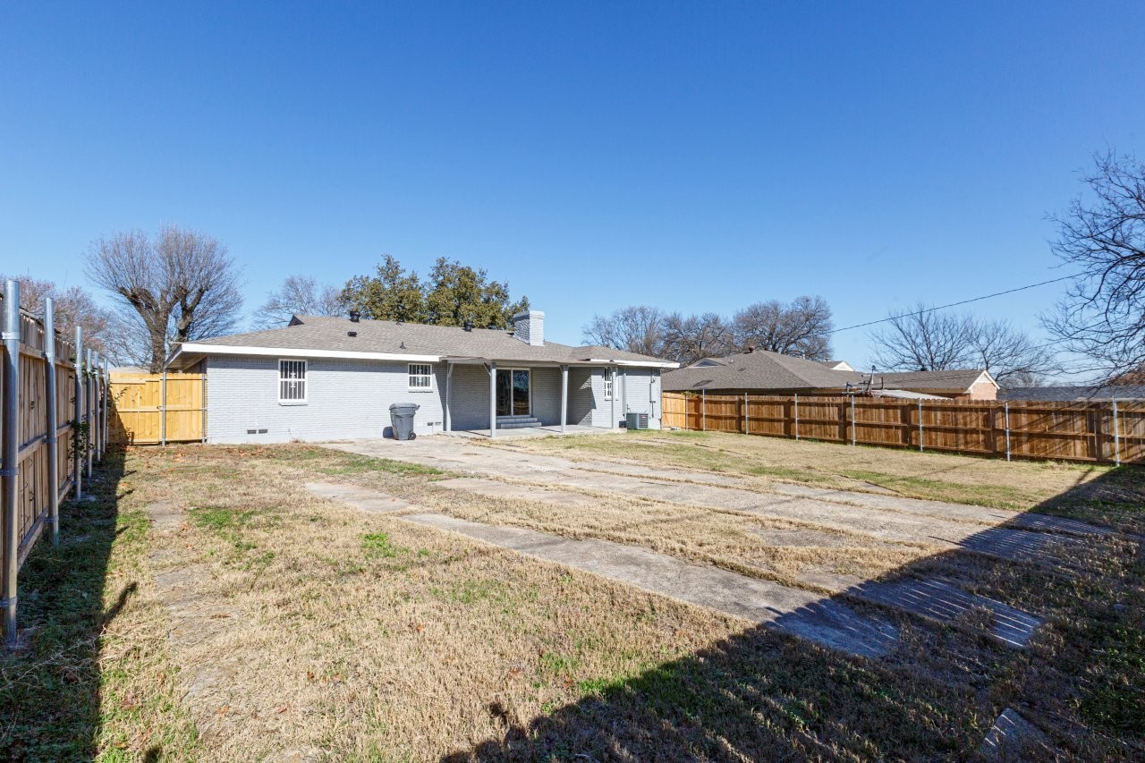 1530 Caravan Trail Dallas TX 75241
