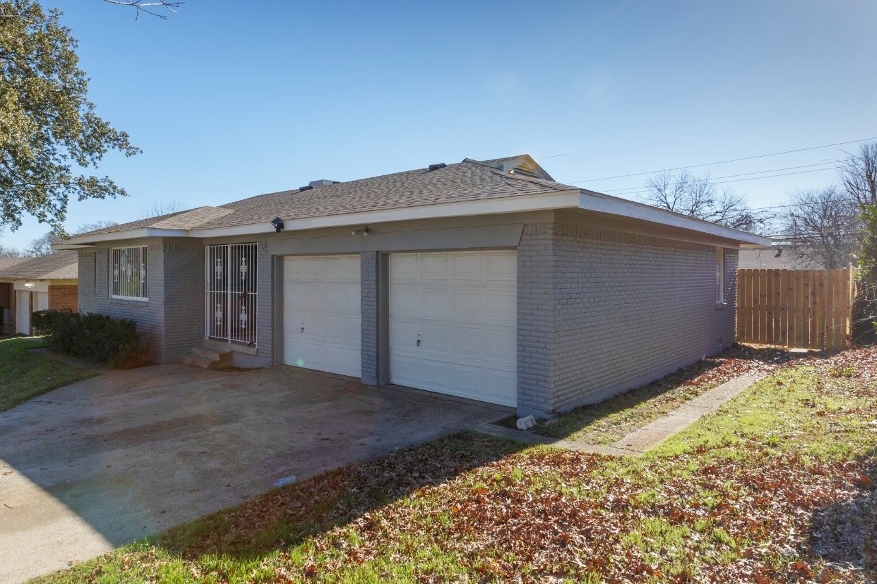 1530 Caravan Trail Dallas TX 75241