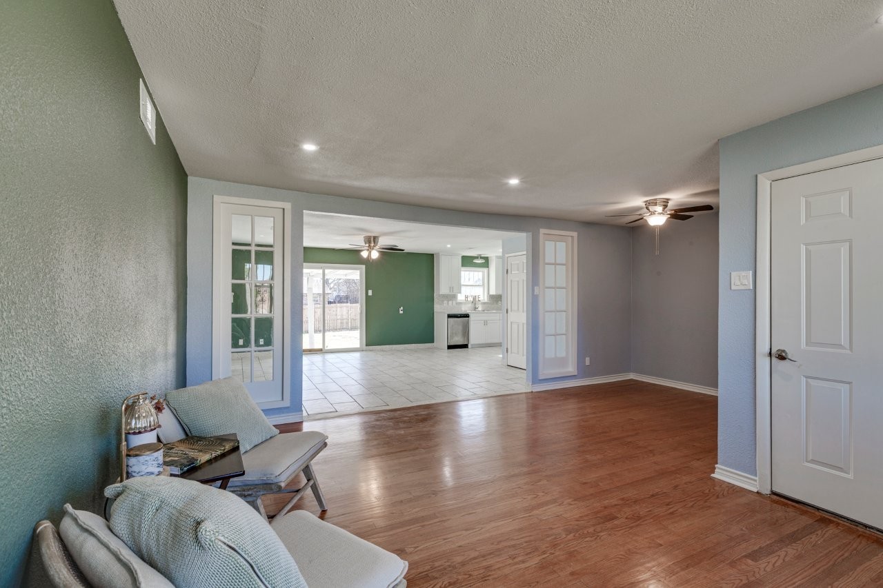 1530 Caravan Trail Dallas TX 75241