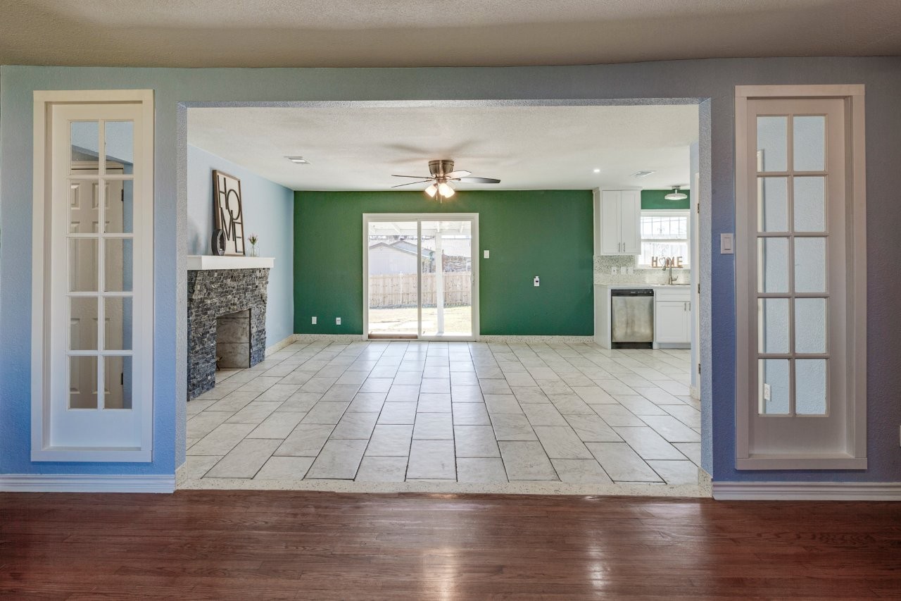 1530 Caravan Trail Dallas TX 75241