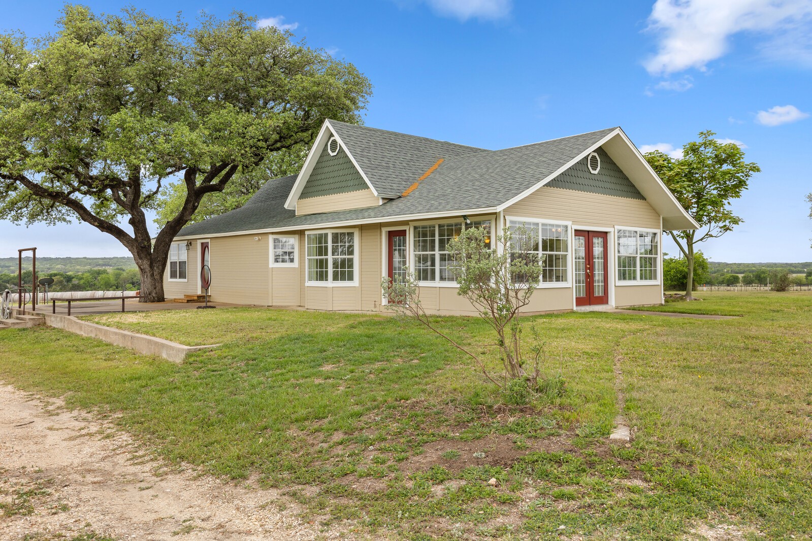 589 County Road 4150 Clifton TX 76634