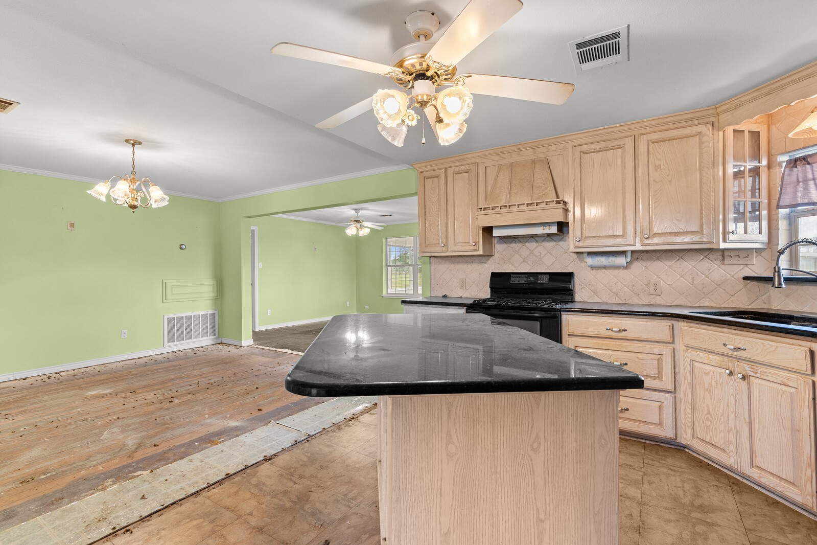 589 County Road 4150 Clifton TX 76634