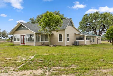 589 County Road 4150 Clifton TX 76634