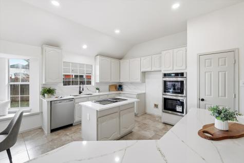 833 Tealwood Circle Flower Mound TX 75028