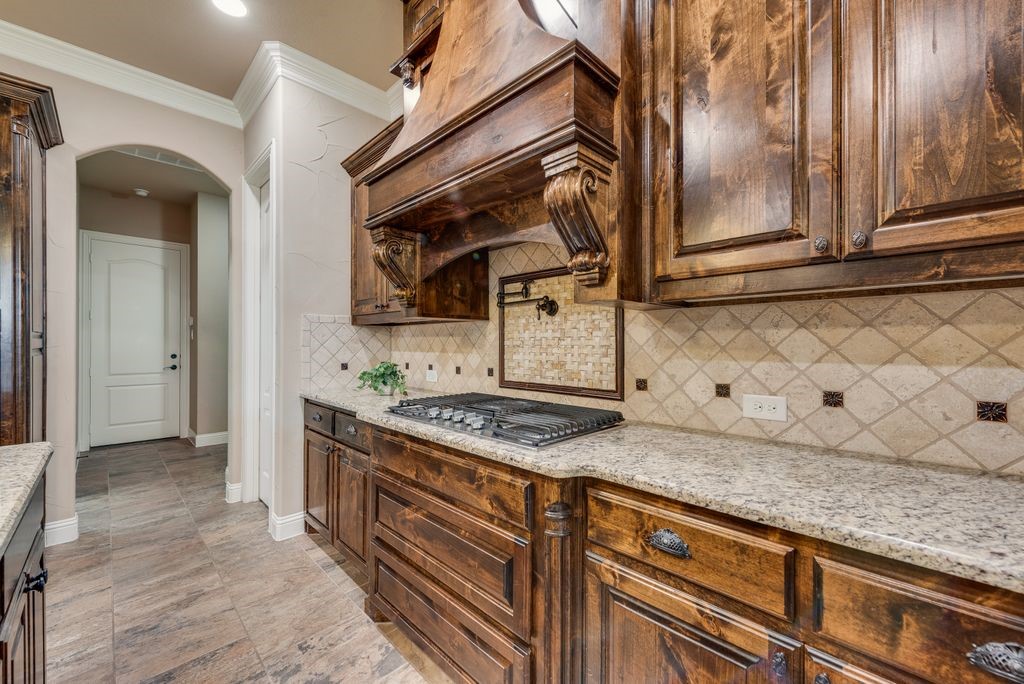 8704 Shadywood Lane North Richland Hills TX 76182