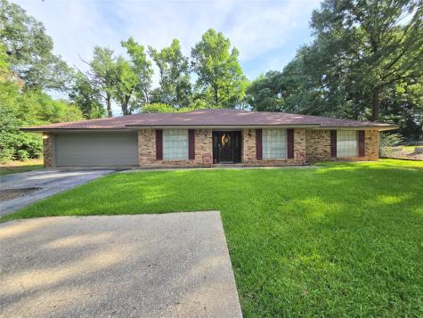 910 Twilight Lane Center TX 75935