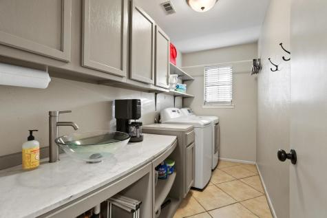 3785 Crown Shore Drive Dallas TX 75244