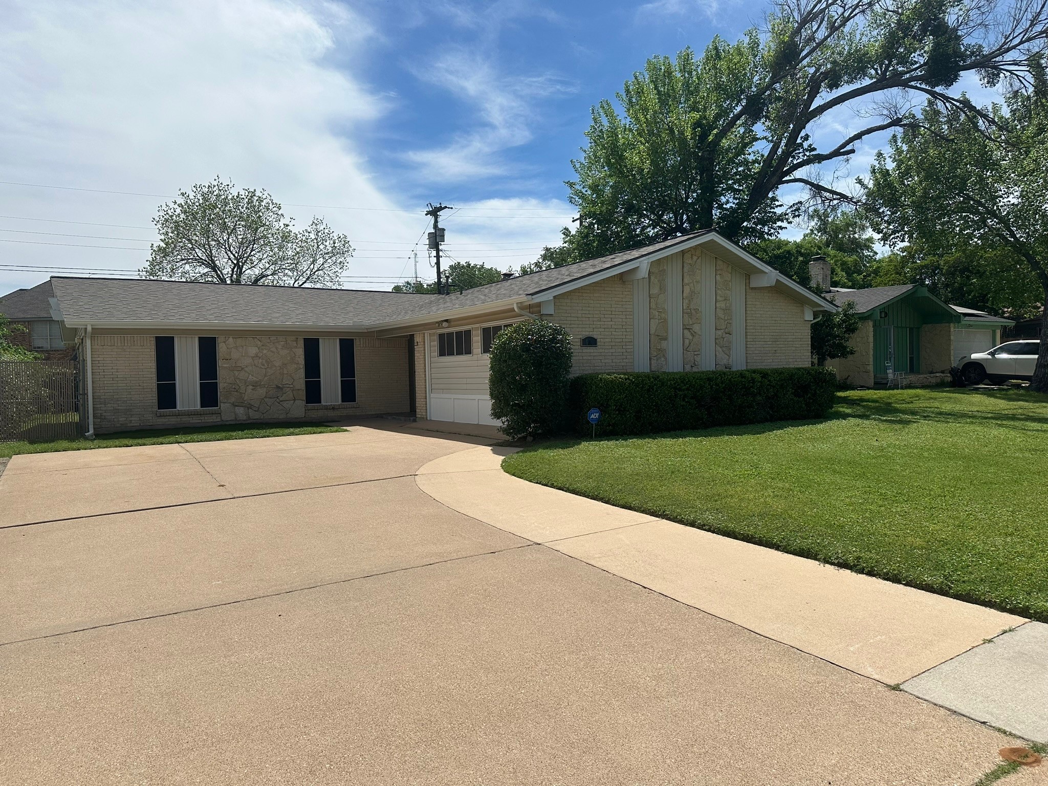 606 Pin Oak Drive Irving TX 75060