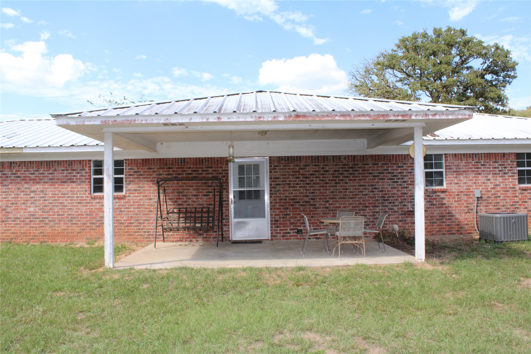 120 Fm 2064 N Jacksonville TX 75766
