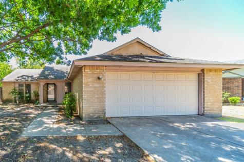 905 Camino Court Grand Prairie TX 75052