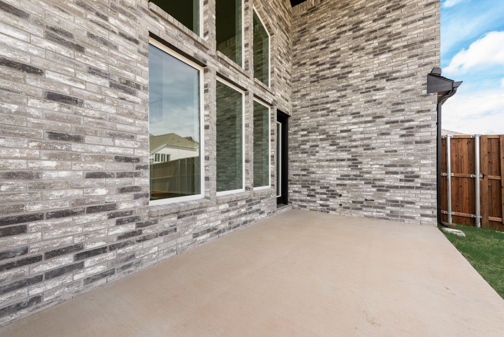 214 Landon Trail Fate TX 75189