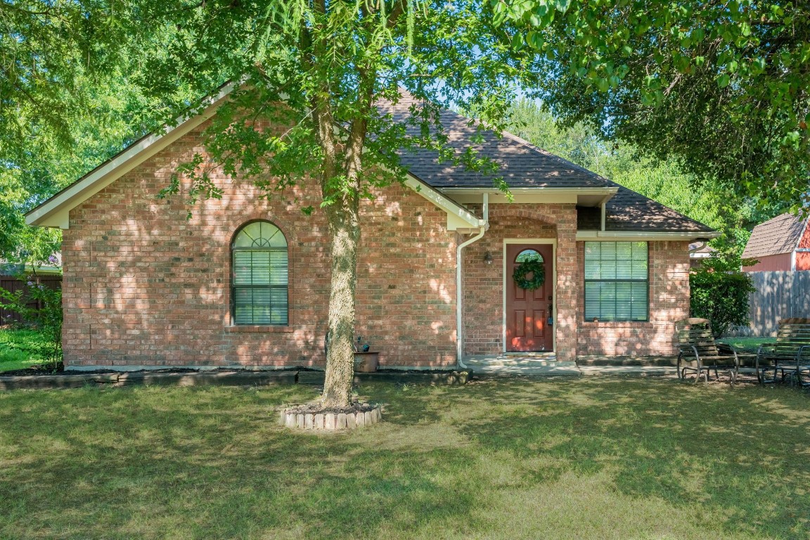 511 N Tucker Street Leonard TX 75452