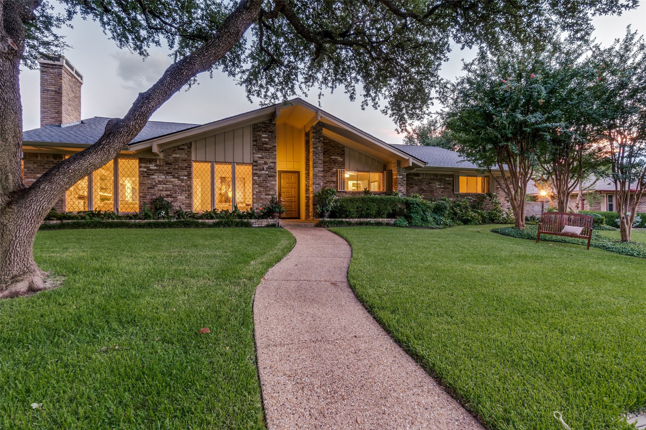 6850 Leameadow Drive Dallas TX 75248