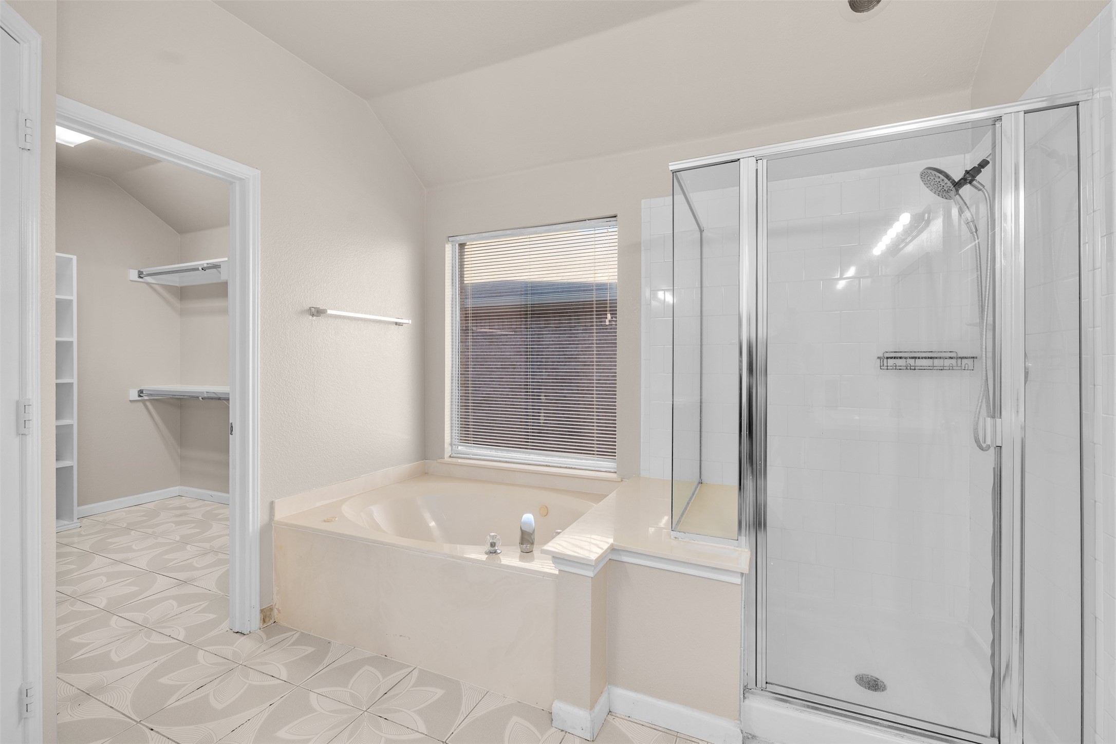 211 Nutmeg Lane Euless TX 76039