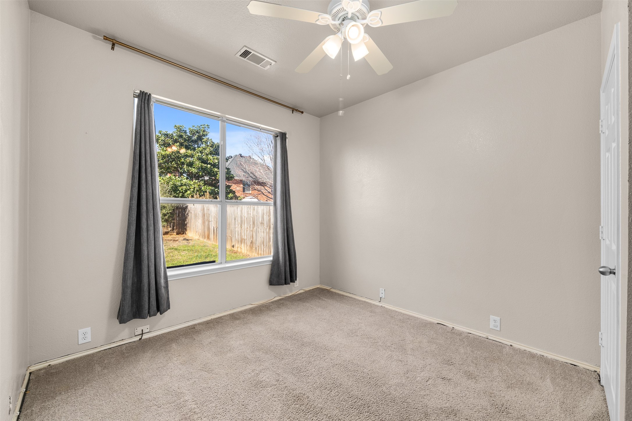 211 Nutmeg Lane Euless TX 76039