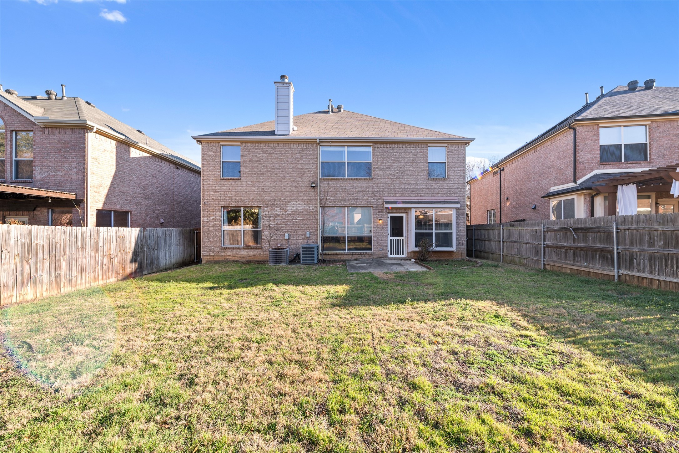 211 Nutmeg Lane Euless TX 76039