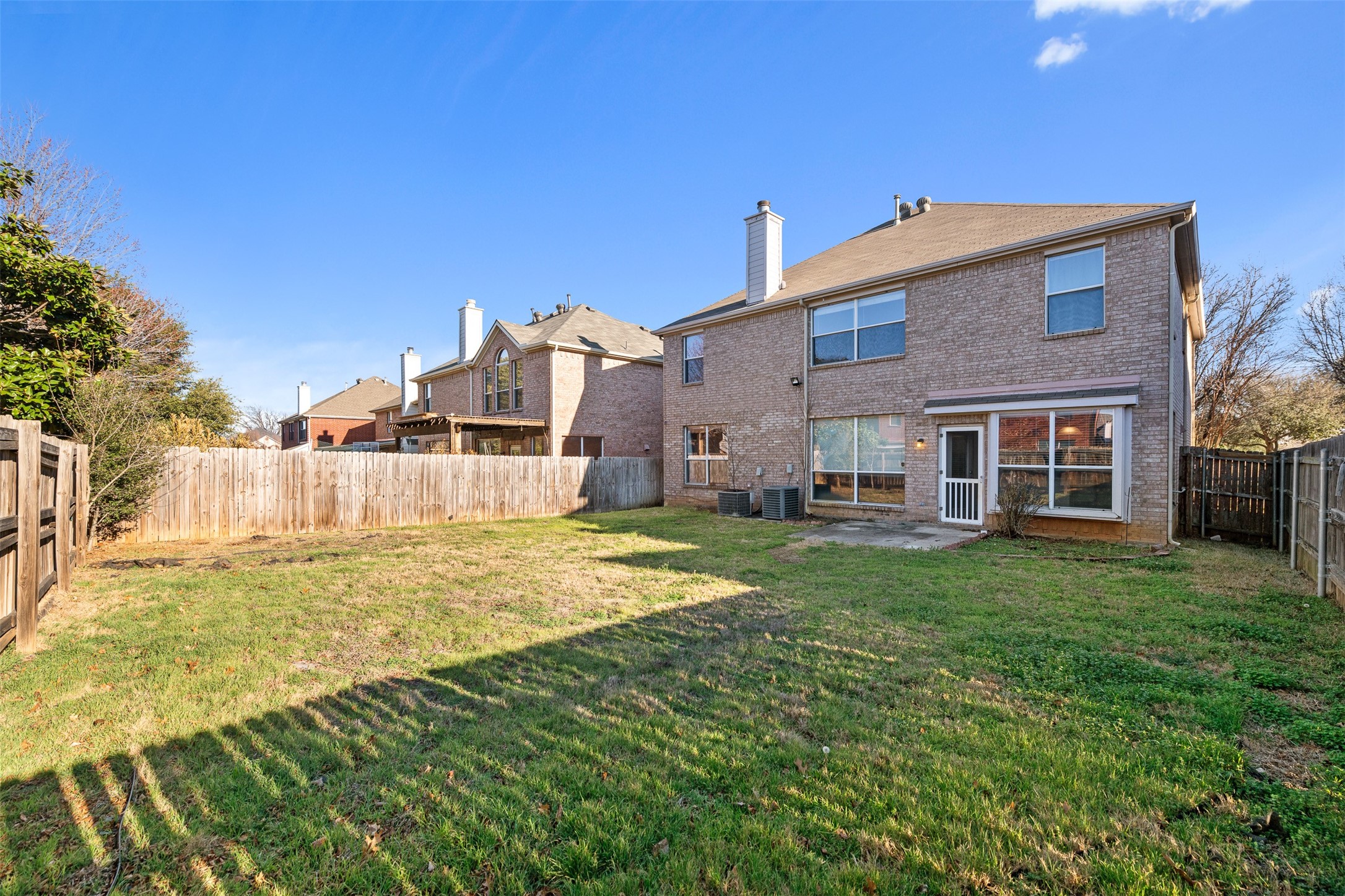 211 Nutmeg Lane Euless TX 76039