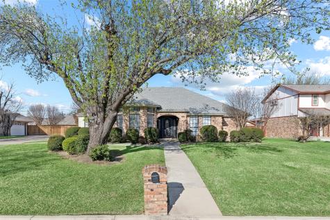502 Crestview Drive Grapevine TX 76051