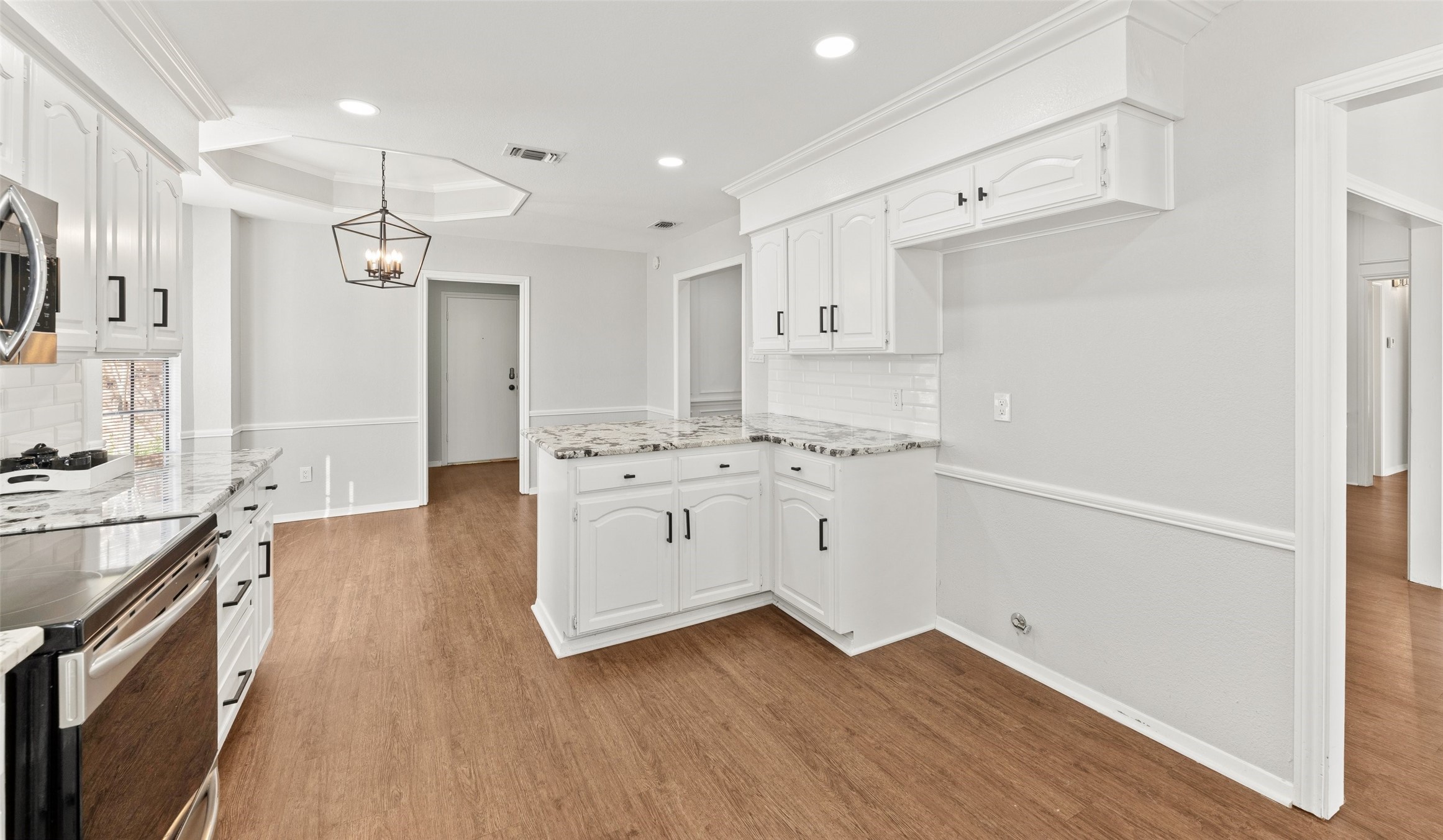502 Crestview Drive Grapevine TX 76051