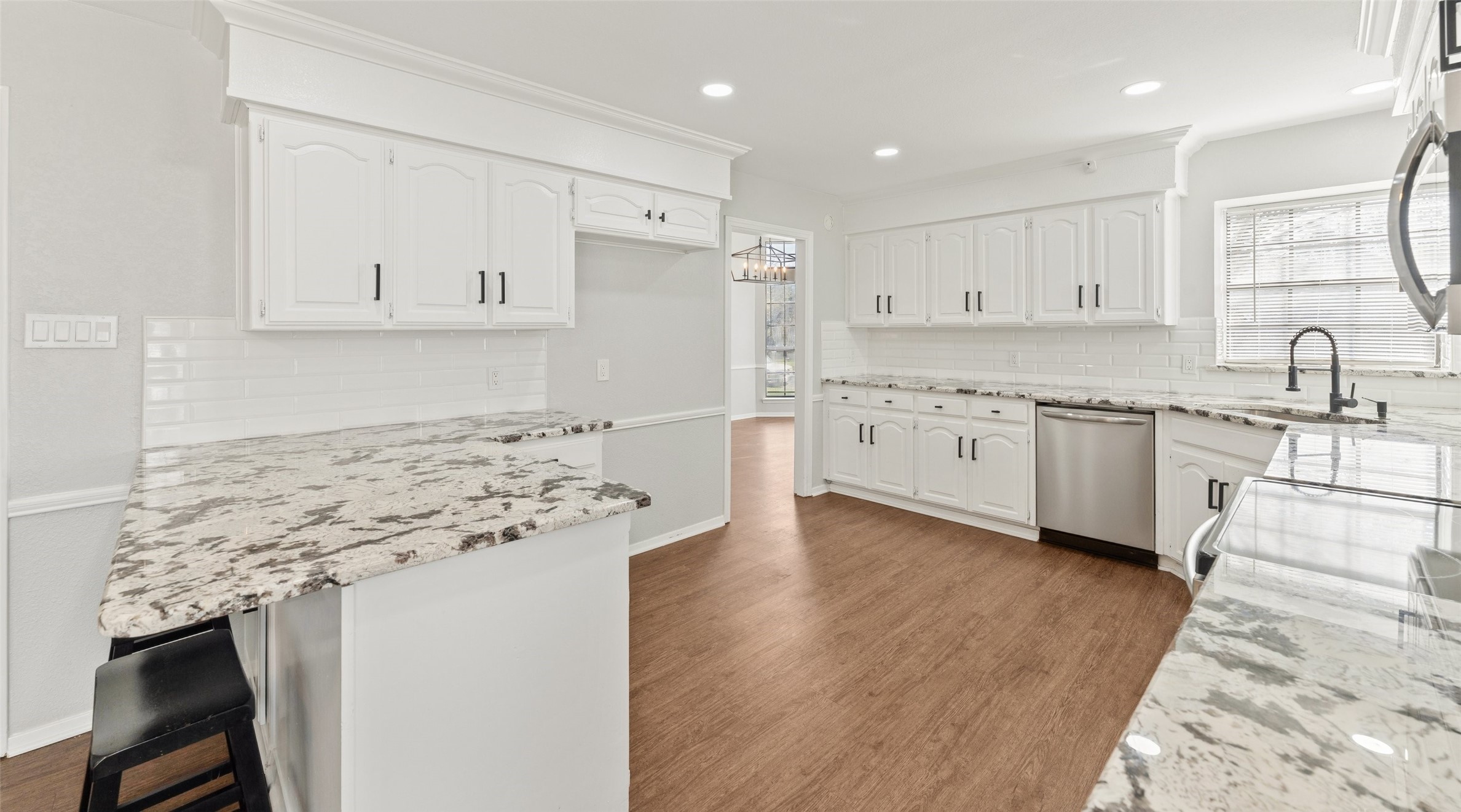 502 Crestview Drive Grapevine TX 76051