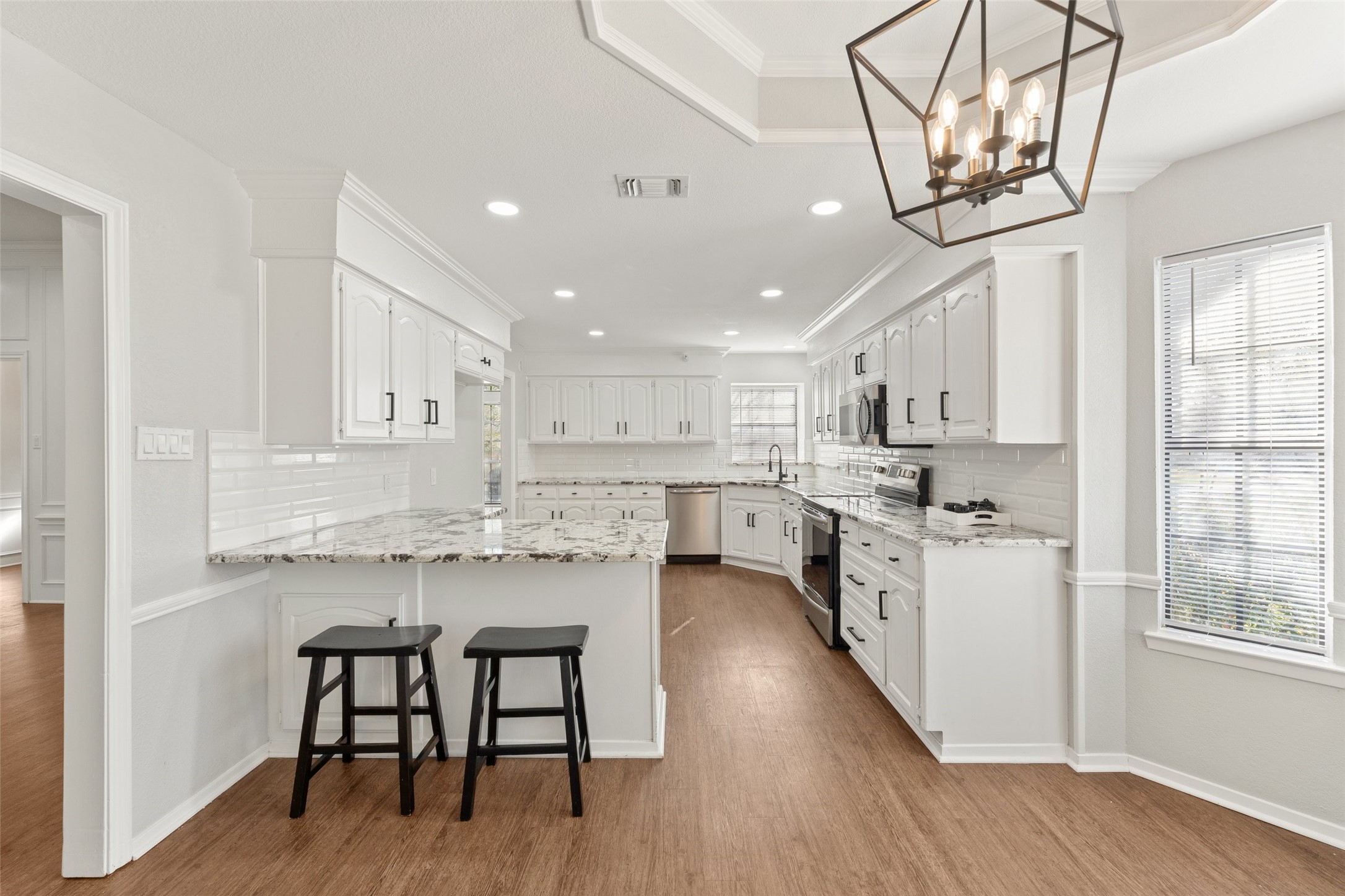 502 Crestview Drive Grapevine TX 76051