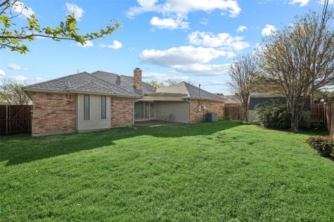 502 Crestview Drive Grapevine TX 76051