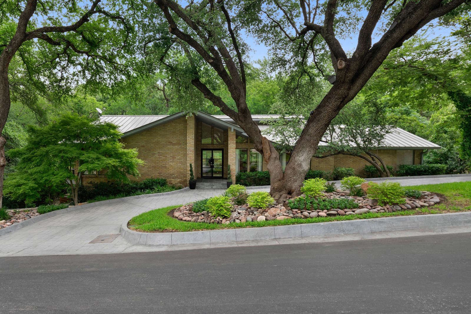 2005 Indian Creek Drive Westover Hills TX 76107