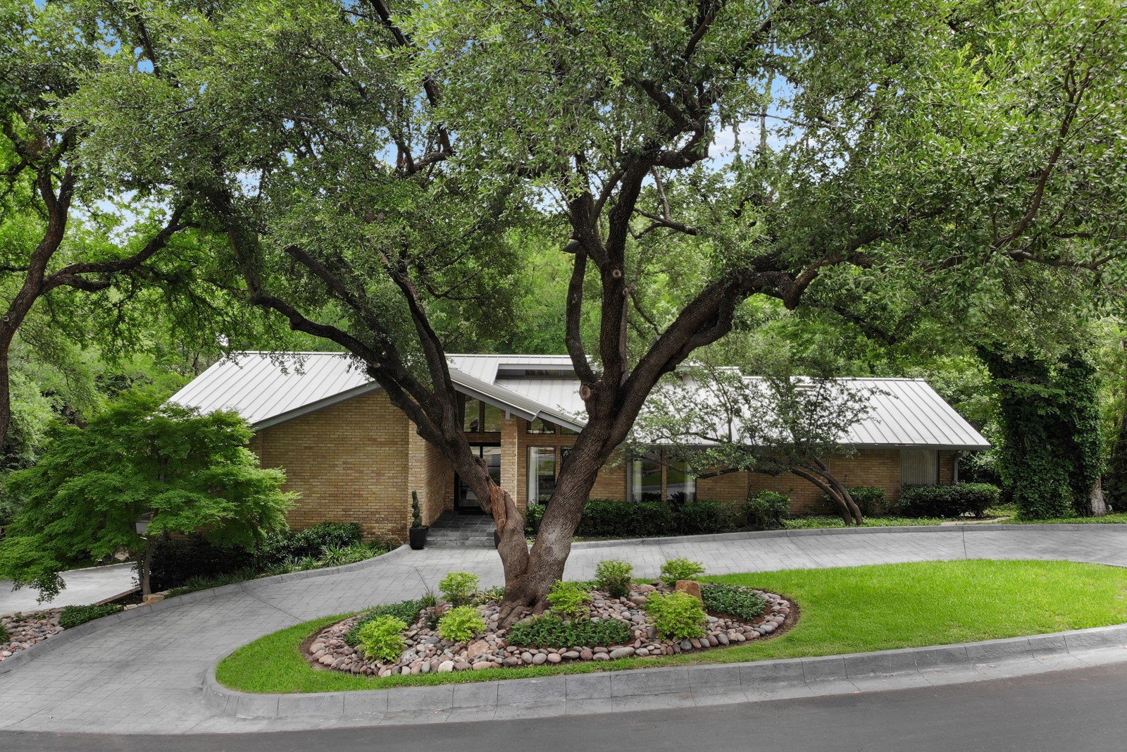 2005 Indian Creek Drive Westover Hills TX 76107