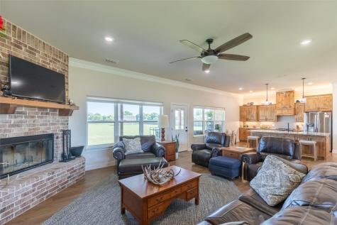 174 Windmill Crossing Road Ovalo TX 79541