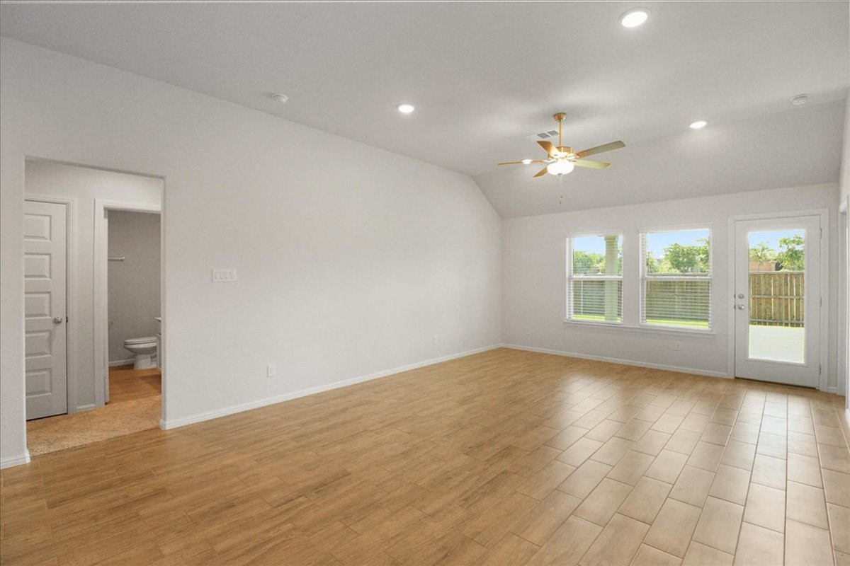 1328 Fox Glen Trail Crowley TX 76036